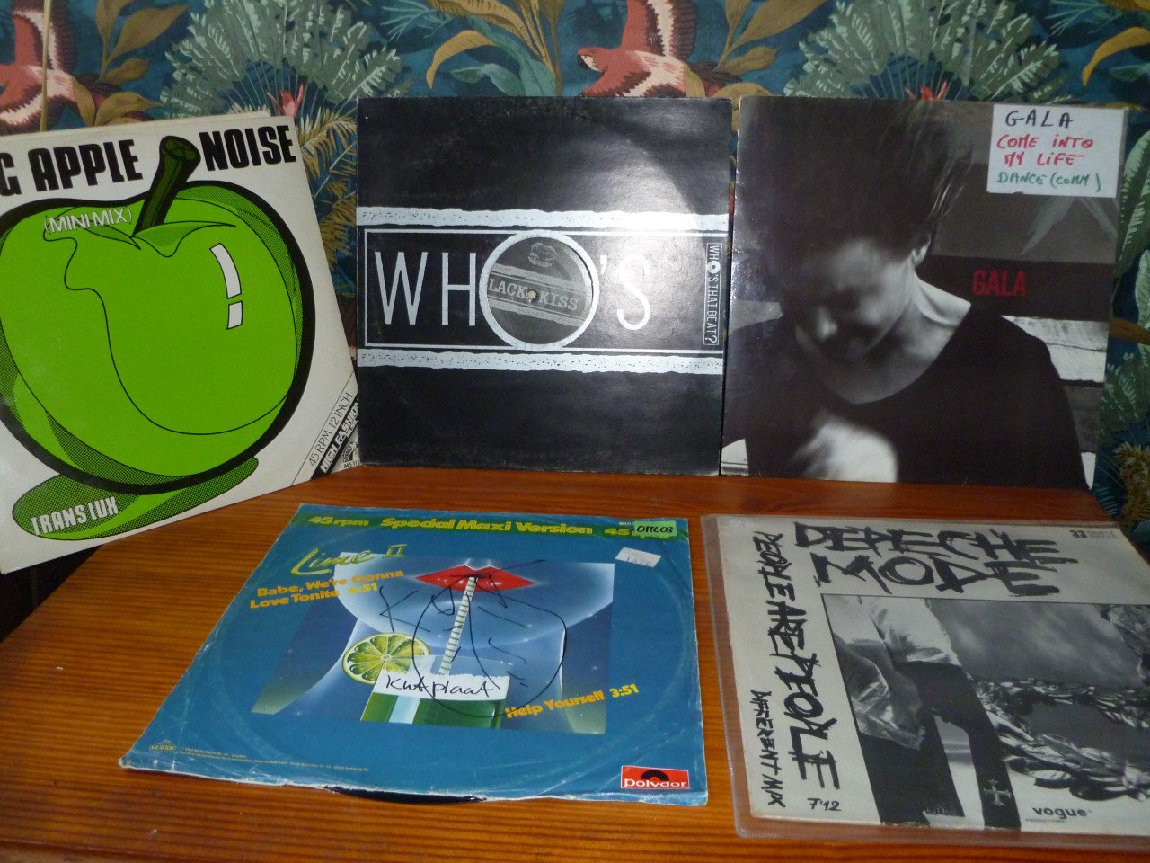 11 maxi singles