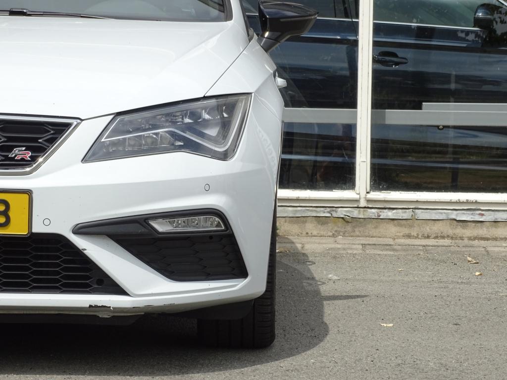 Seat Leon st 1.5 tsi fr business intense automaat | full led | pano | apple