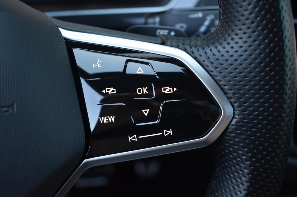 Volkswagen Tiguan 1.5 tsi r-line black style | iq.light | dealer ond. | pan