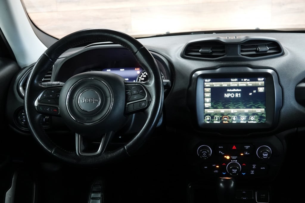 Jeep Renegade 1.3t | led | camera | cruise | pdc |