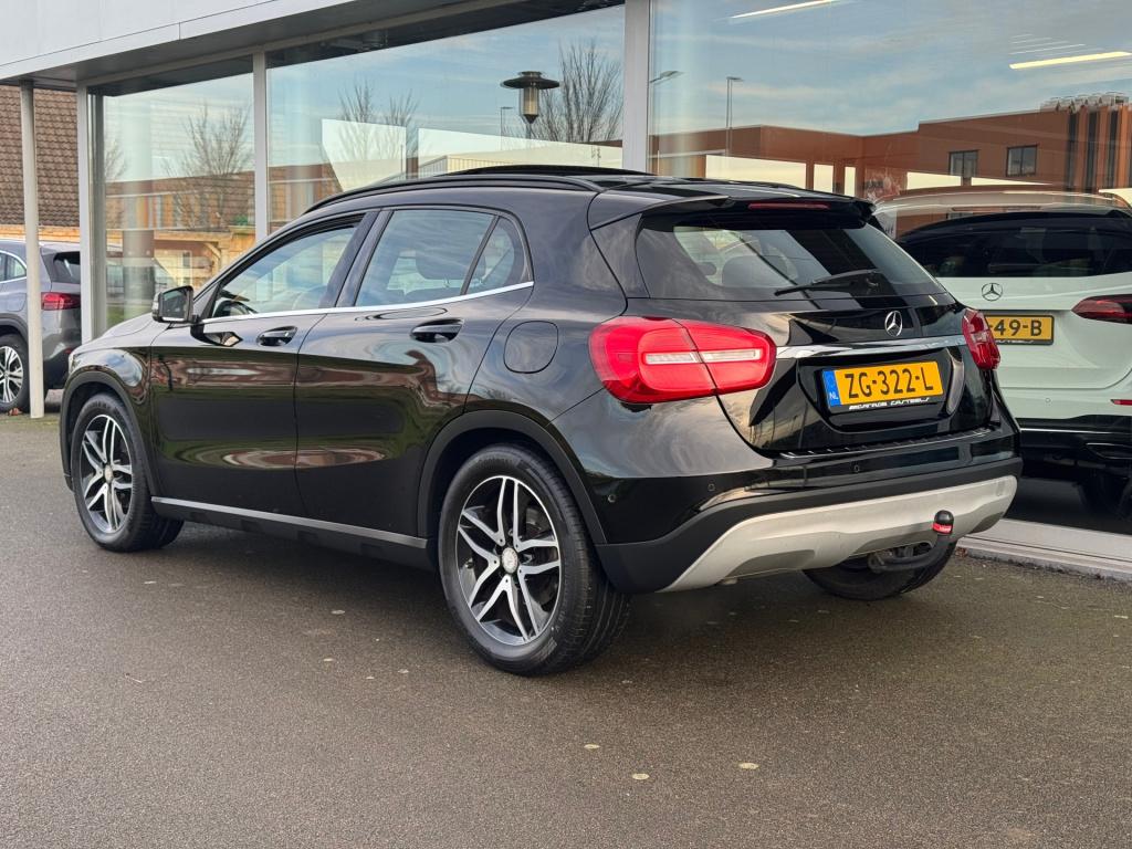 Mercedes-Benz Gla-klasse 180 ambition style automaat , afneembare trekhaak 