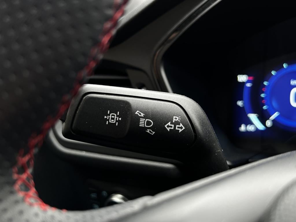 Ford Kuga 2.5 phev st-line x 225 pk | pdc v+a | camera | voorstoelen/stuur/