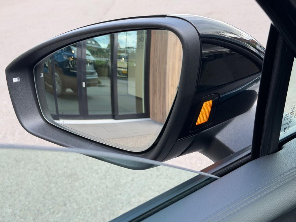 Volkswagen Tiguan 1.5 etsi 150pk dsg goal | trekhaak | 360 camera | iq ligh