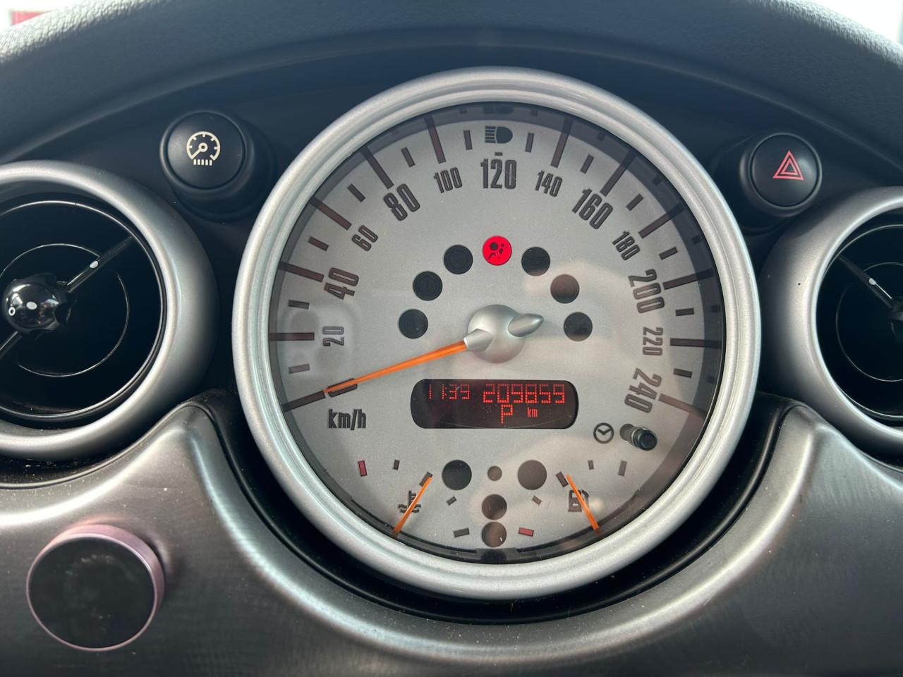 Mini 3-Deurs 1.6 Cooper S Chili Automaat/JCW Pakket/17" LM/Xenon/Lange APK