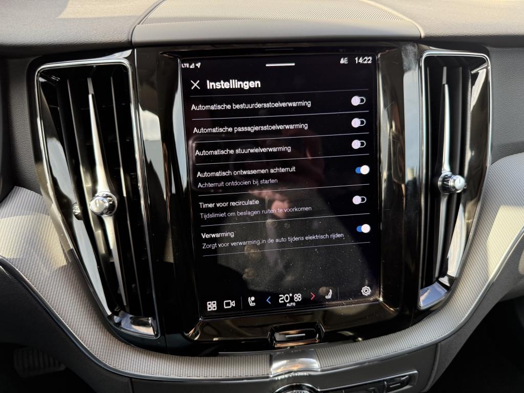 Volvo XC60 t6 398pk recharge plus dark| panodak| adap.cruise| 360camera| aw