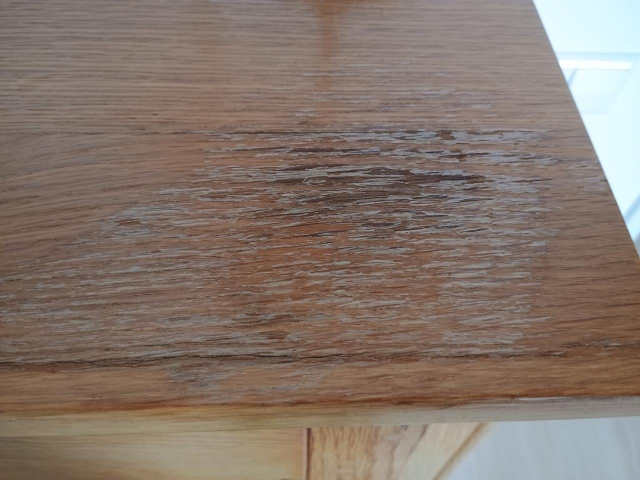 Te koop: licht eiken wandkast
