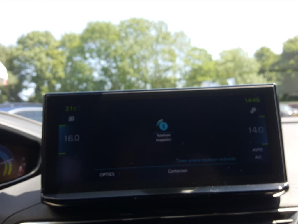 Peugeot 3008 1.6 plug-in hybrid 225pk blue lease allure eat8 automaat navig