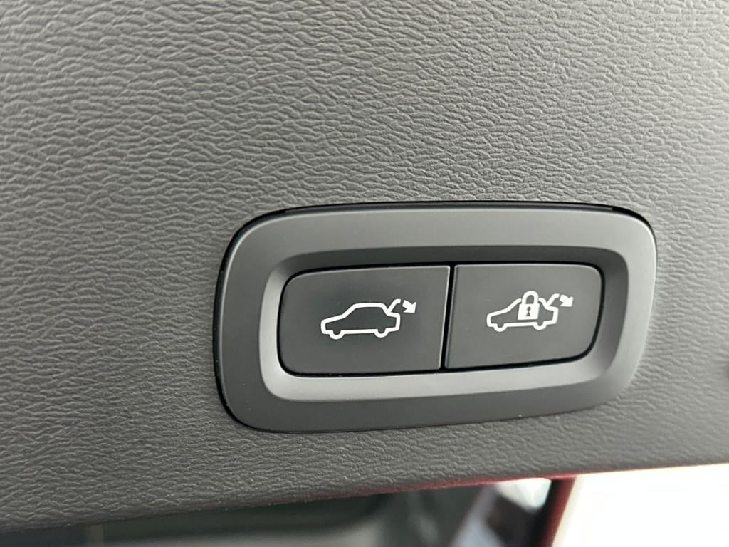 Volvo XC40 t5 262pk recharge inscription| panodak| adap.cruise| 360camera|