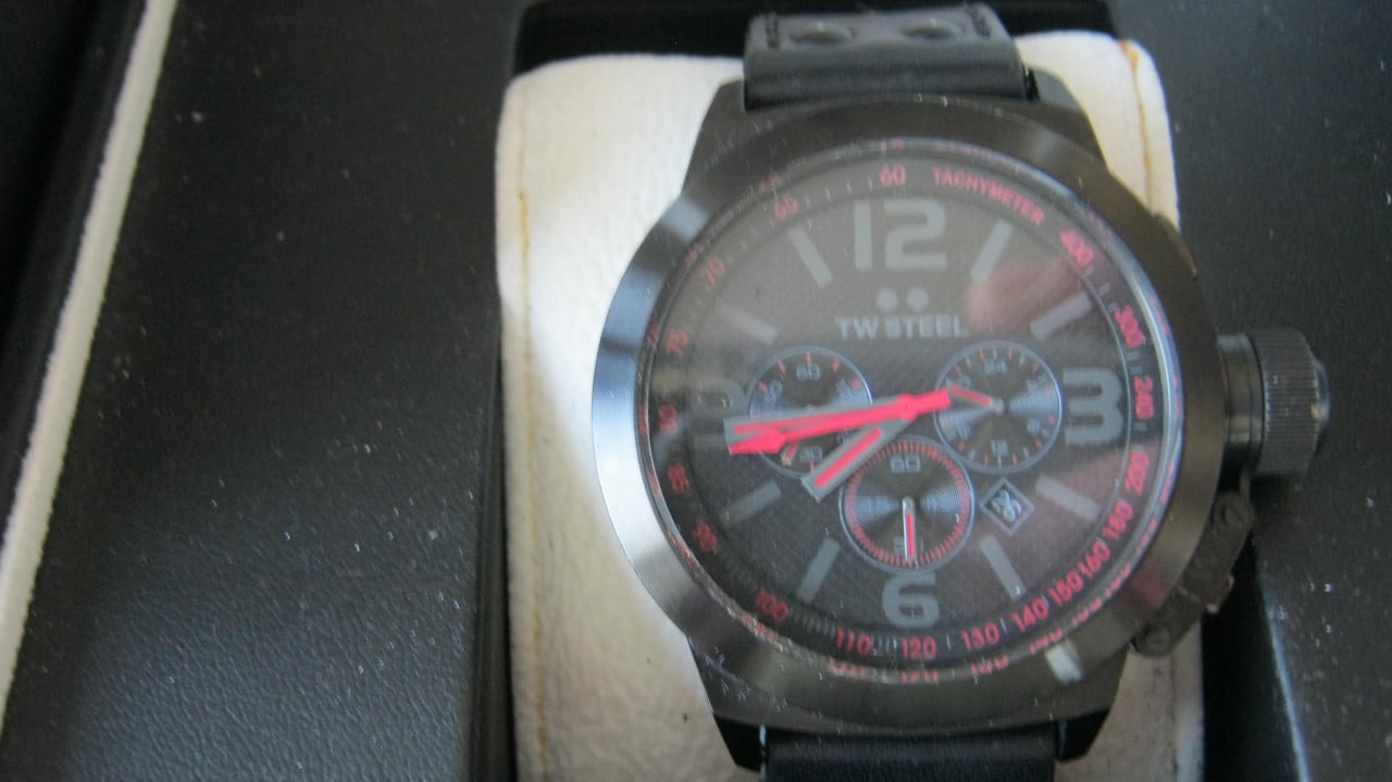 NIEUW 2X TW STEEL BLACK EDITIE GEEL /ROOD 100EURO PERSTUK