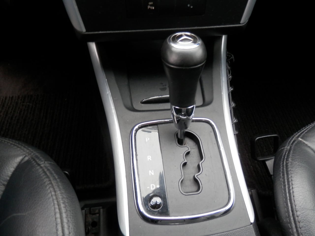 Auto Garant Biedt Aan: Mercedes-Benz 100 B 200 TURBO Automaat