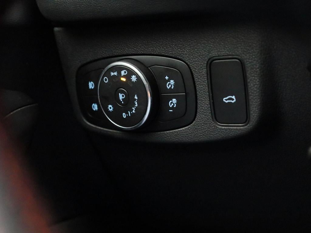 Ford Focus wagon 1.0 ecoboost st line x business | climate control | adapti