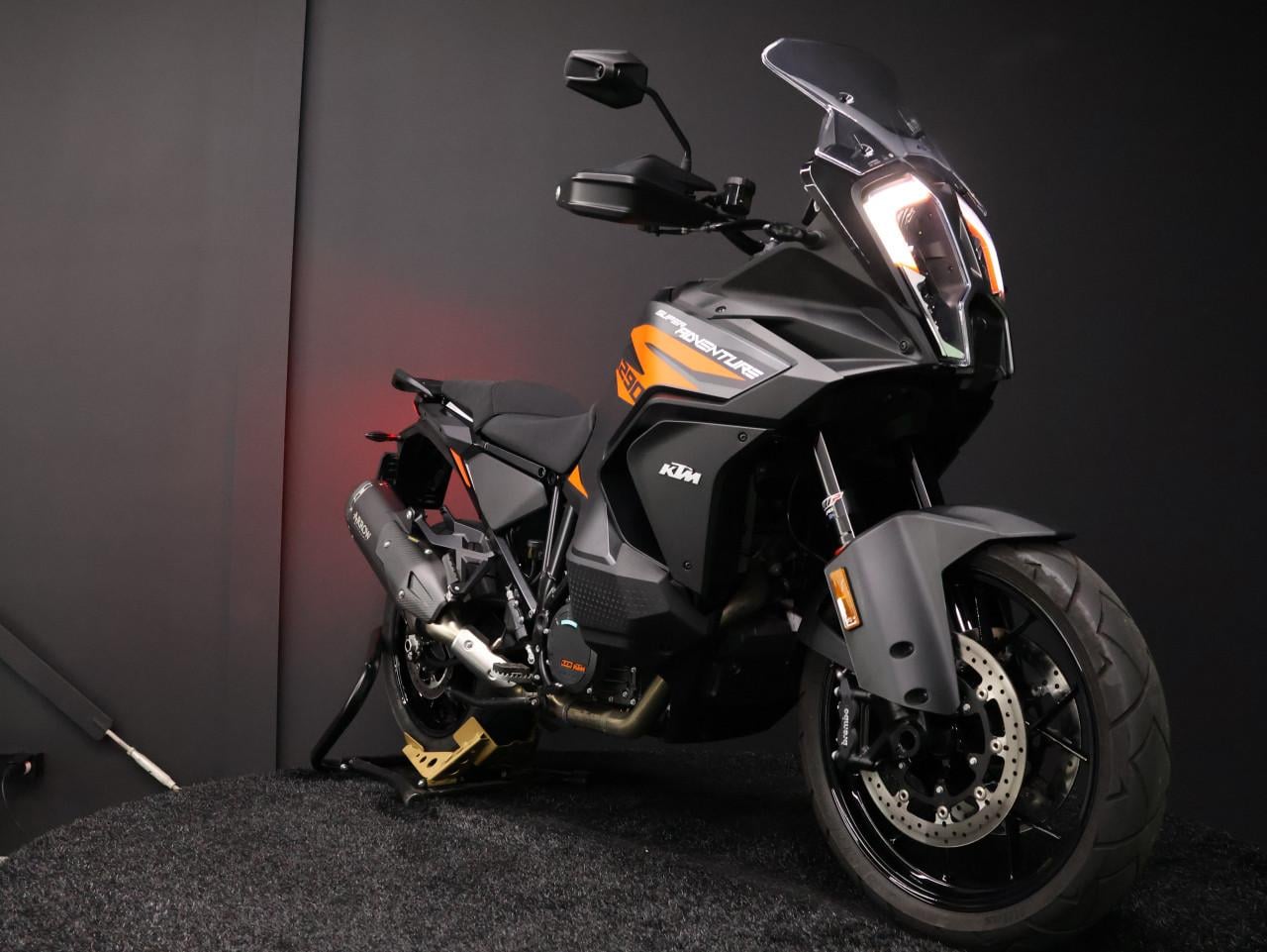 1290 SUPER ADVENTURE S | TechPack + Arrow Demper