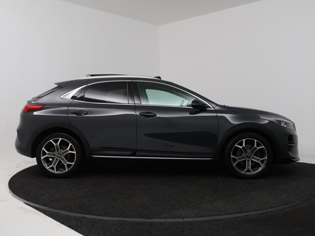 Kia Xceed 1.5 t-gdi mhev executiveline | trekhaak | schuifdak | jbl |