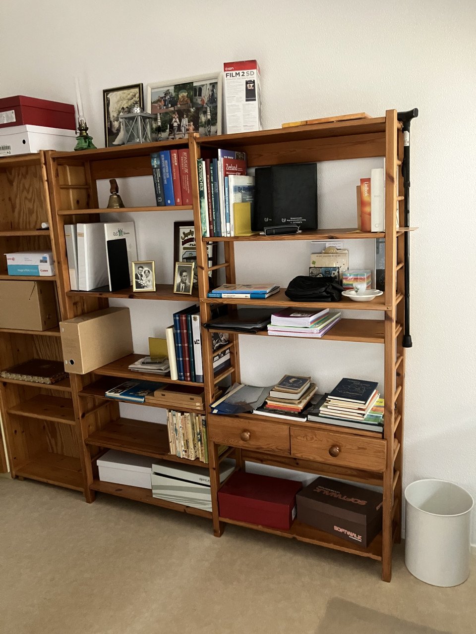 Houten opbergrek