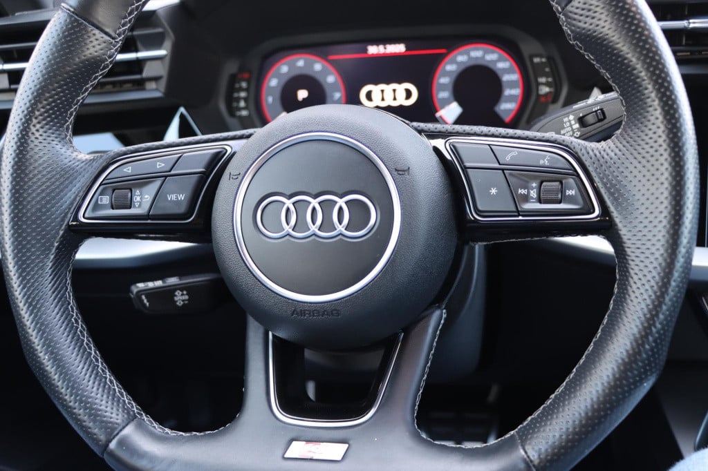 Audi A3 sportback 35 tfsi s-line edition s-tronic 150pk