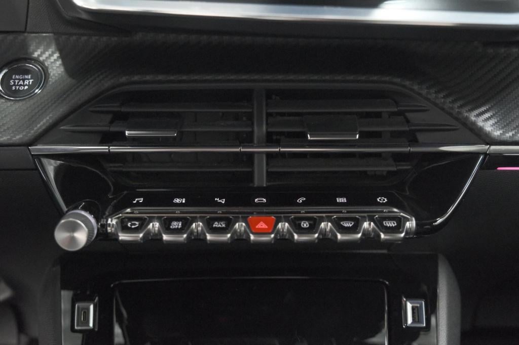 Peugeot 208 puretech 100 eat8 gt-line | camera | keyless entry | navigatie 