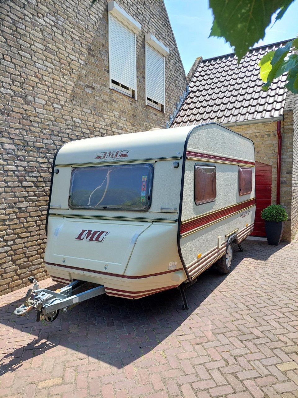 LMC 400F Retro caravan, goedkoop!