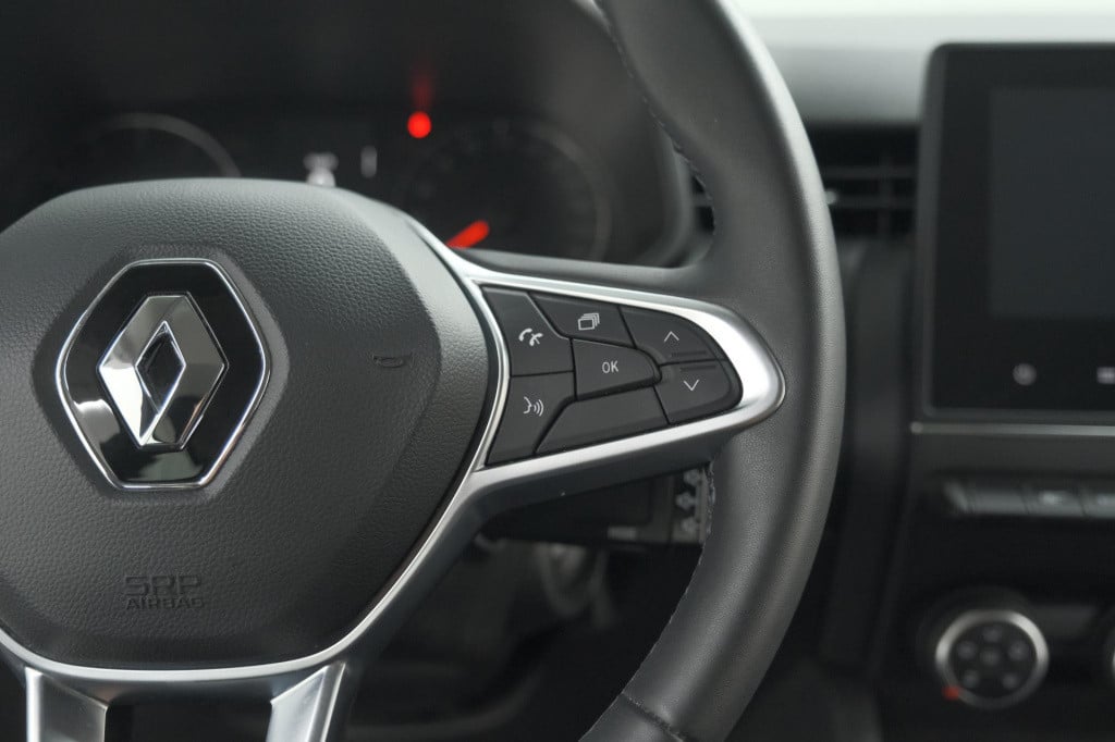 Renault Clio tce 90 equilibre | parkeersensoren | apple carplay | navigatie