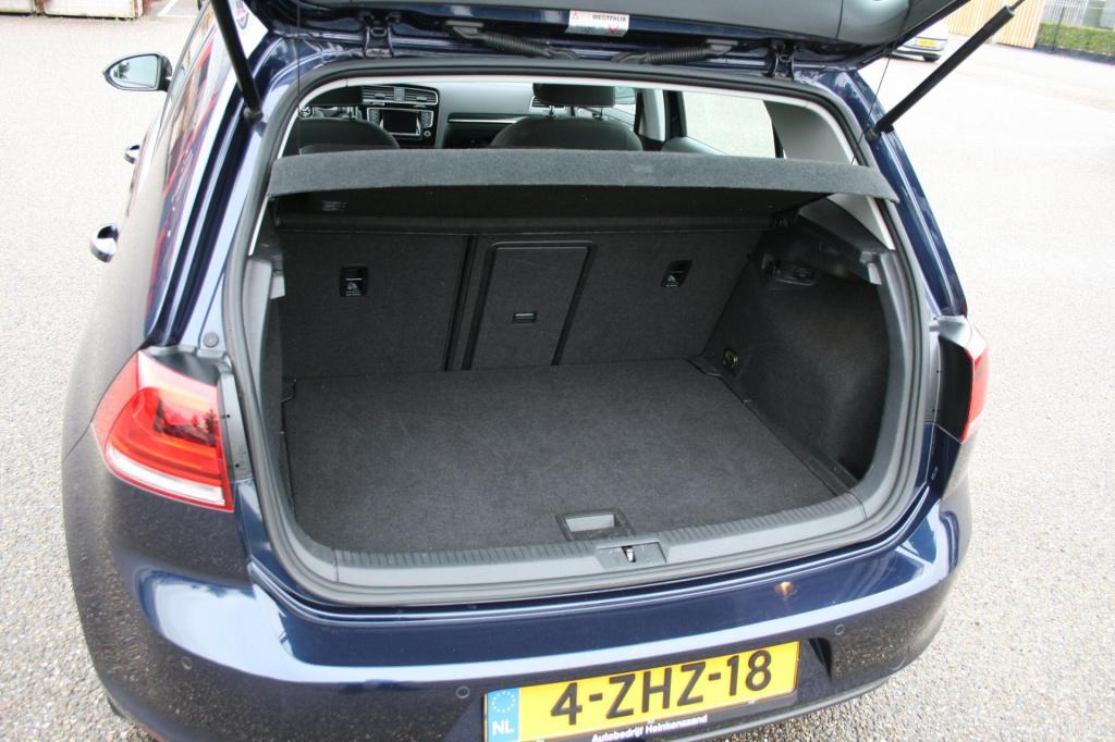 Volkswagen Golf 1.2 tsi highline / afn. trekhaak / navi / cruise / stoelver