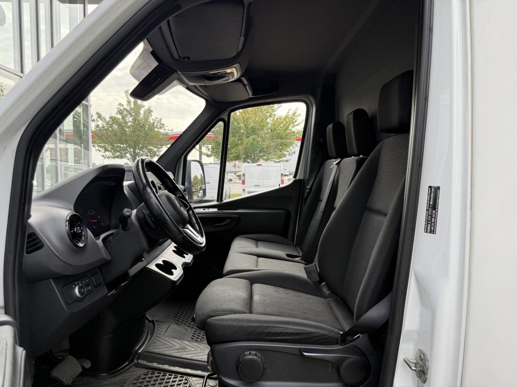 Mercedes-Benz Sprinter 319 1.9 cdi bakwagen met laadklep | zijdeur | cruise