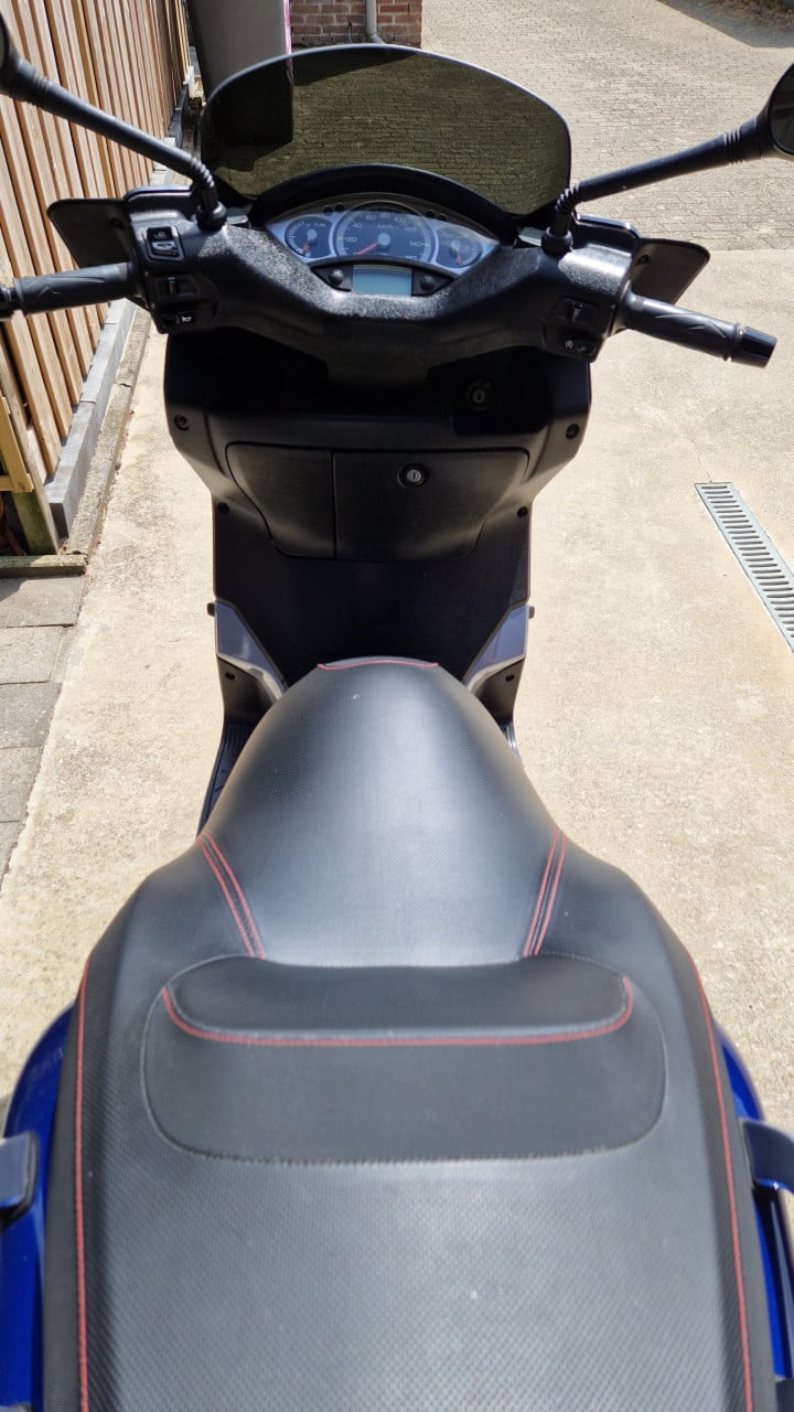 Yamaha XMax 250