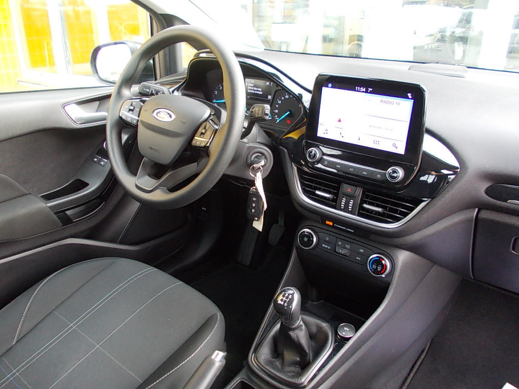 Ford Fiesta 1.1 ti-vct airco, navigatie, cruise-contr.