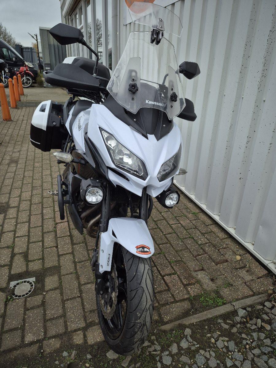 Kawasaki Versys 650GT uit 2015, boordevol
