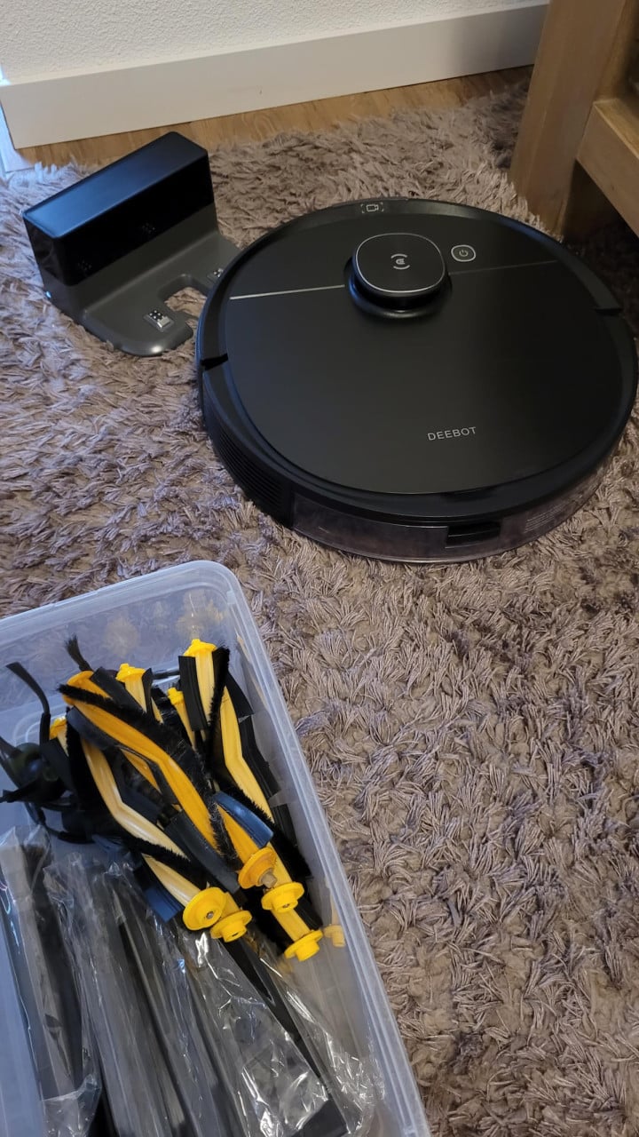 Robotstofzuiger Ecovacs Deebot OZMO T8 AIVI (defect)