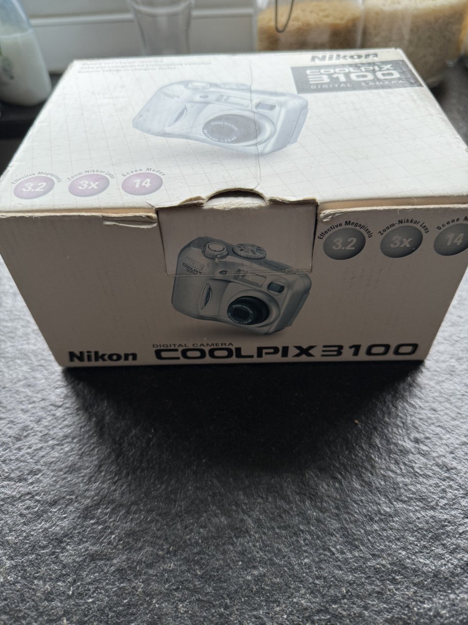 Nikon Coolpix 3100 Digitale camera. Complete set in doos