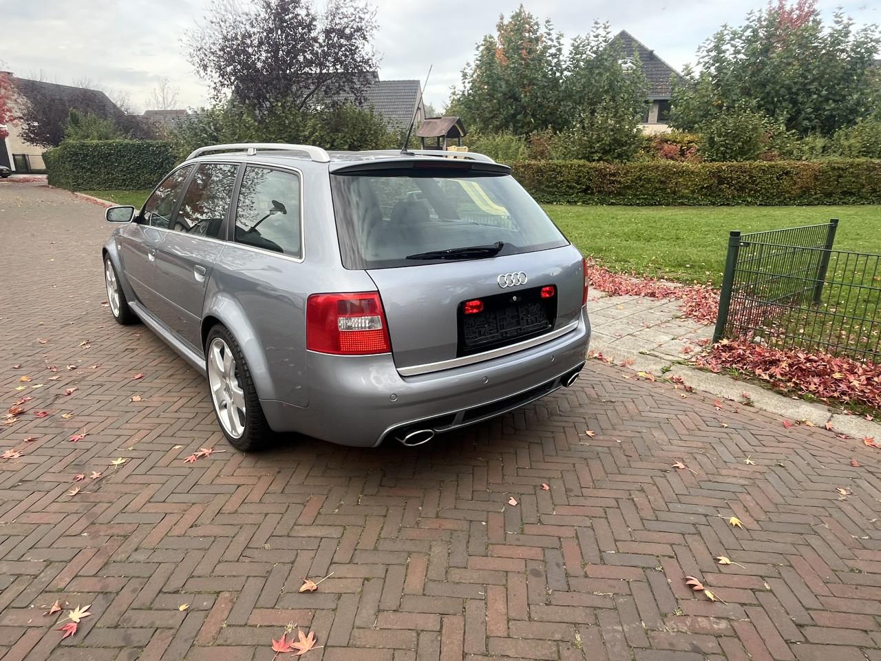 Audi RS6 4.2 V8