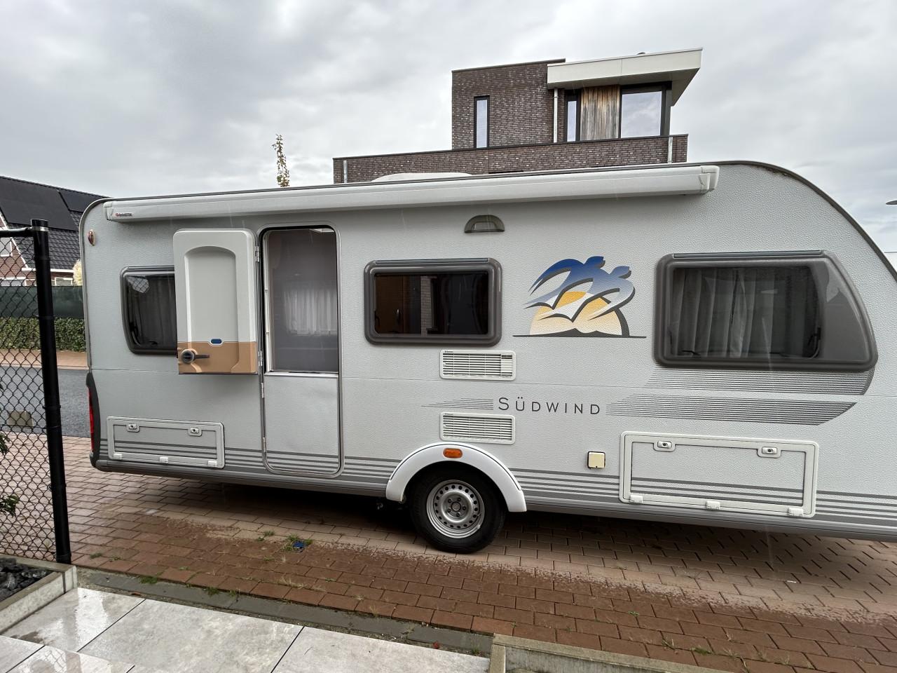 Knaus Südwind caravan 500 eu mover/airco/luifel
