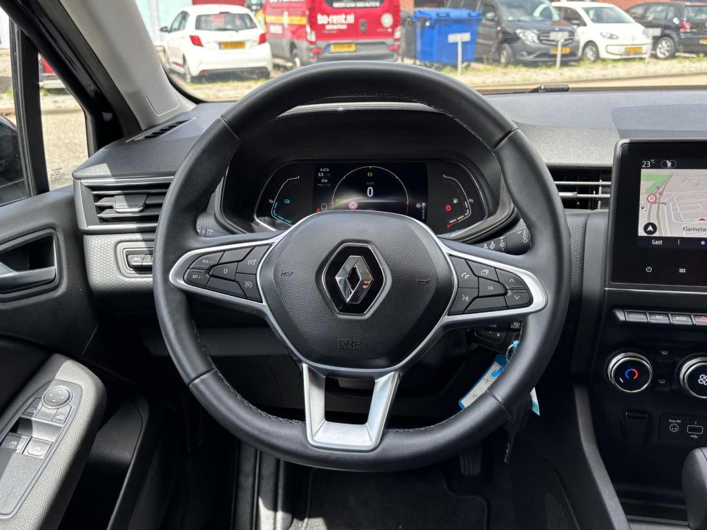 Renault Clio 1.6 e-tech hybrid 140 zen easy link pack