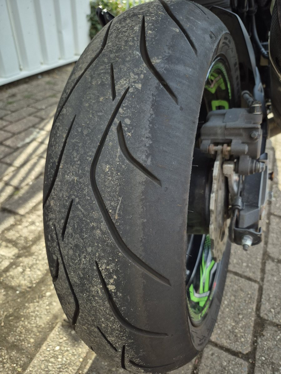 Kawasaki Z800 Acrapovic uit 2016