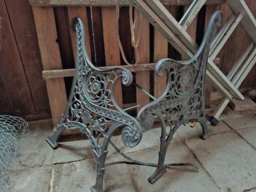 Gietijzeren onderstel