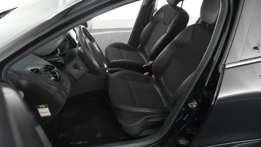 Renault Clio estate tce 90 intens | trekhaak | navigatie | parkeersensoren 