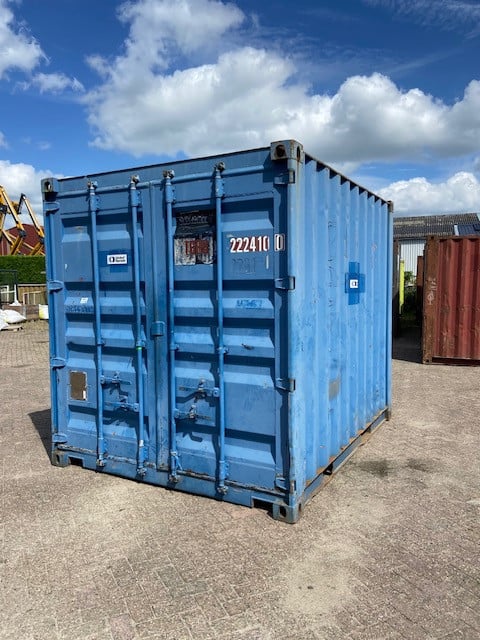 Container