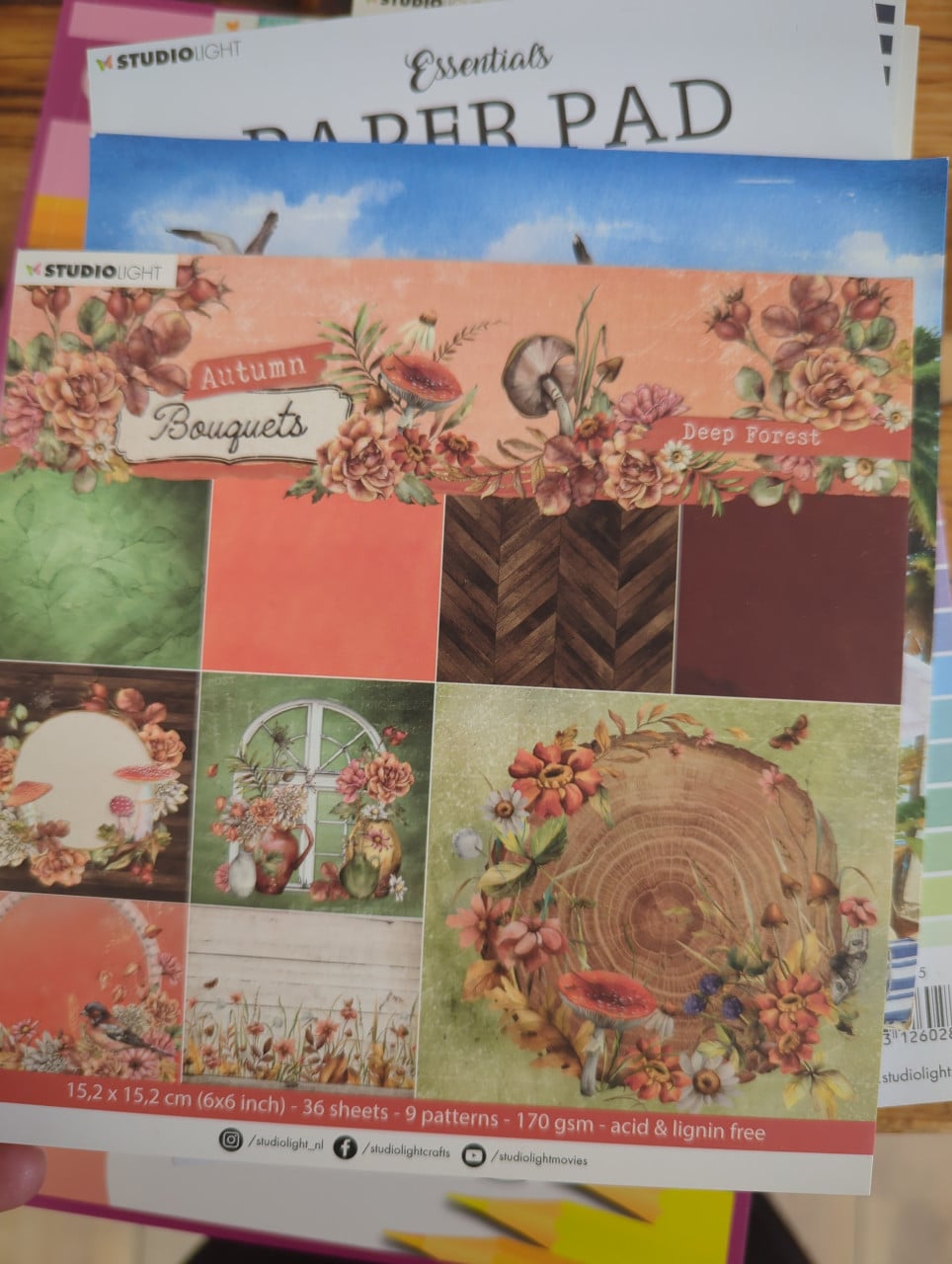 Diverse Design paper om kaarten te maken e.d