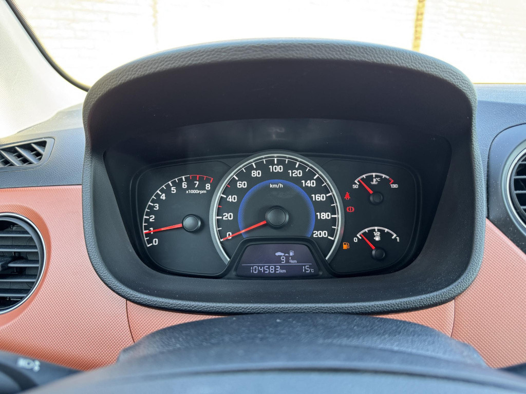 Hyundai I 10 1.0i i-motion comfort | cruise control | radio-cd/mp3 speler |