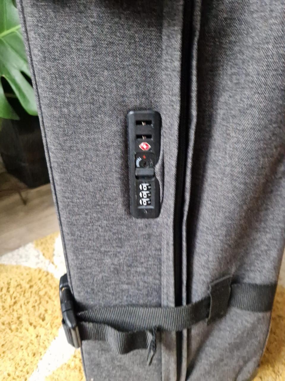 Eastpak Koffer Tranverz maat L