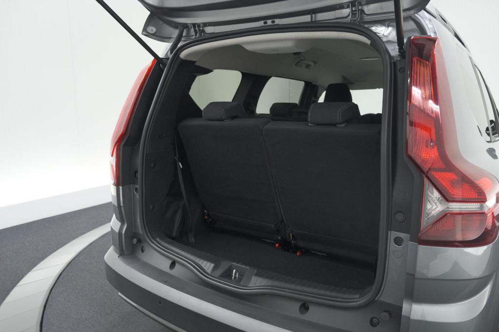 Dacia Jogger 1.6 hybrid 140 expression | 7 zitplaatsen | apple carplay | pa