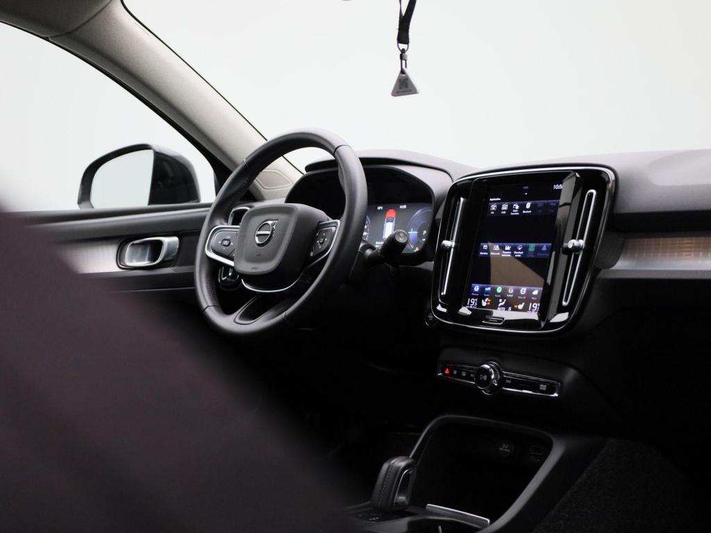 Volvo XC40 1.5 t4 recharge inscription expression | automaat | apple carpla