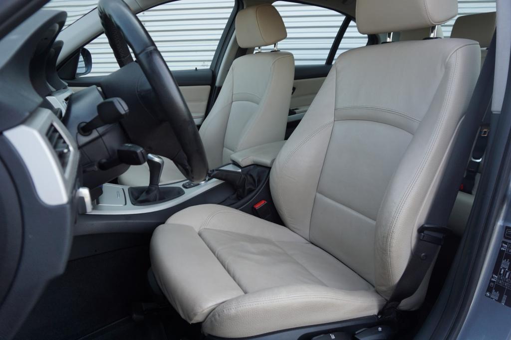 BMW 3-serie 318i corporate lease luxury line climate / navi / cruise / lede