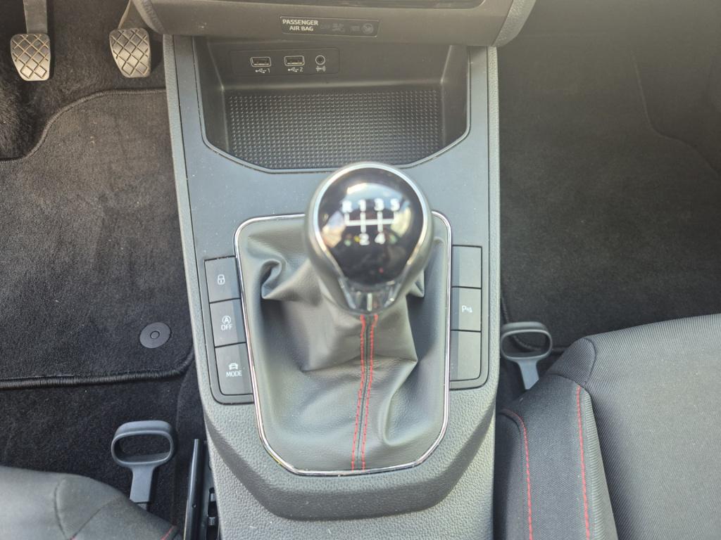 Seat Ibiza 1.0 tsi 70kw / 95 pk fr business intense 5-drs
