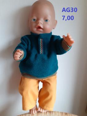 Poppenkleertjes baby born. Set. Opbrengst KiKa.