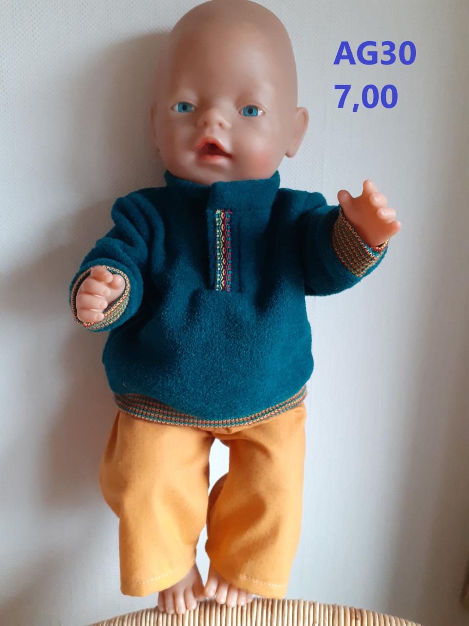 Poppenkleertjes baby born. Set. Opbrengst KiKa.