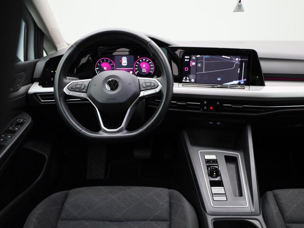 Volkswagen Golf 1.0 etsi life | automaat | stoel - stuur verwarming | navig