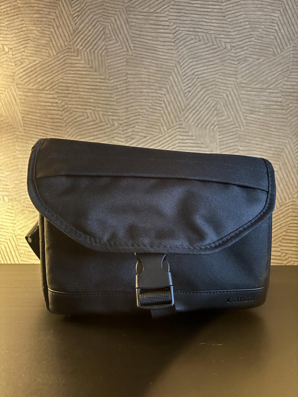 Canon Spiegelreflexcamera incl 18-55 lens en tassen