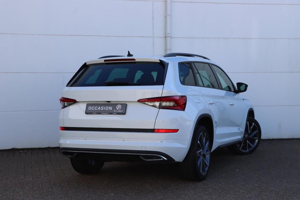 Skoda Kodiaq 1.5 tsi sportline business 150pk dsg7 7p. | pano | trekhaak | 
