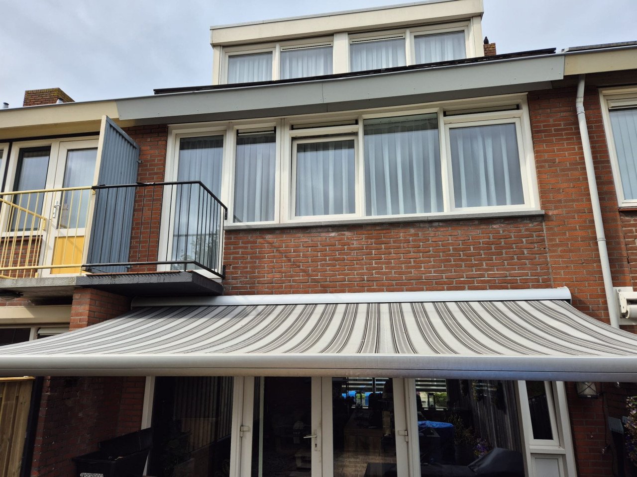 Electrisch zonnescherm 5M breed