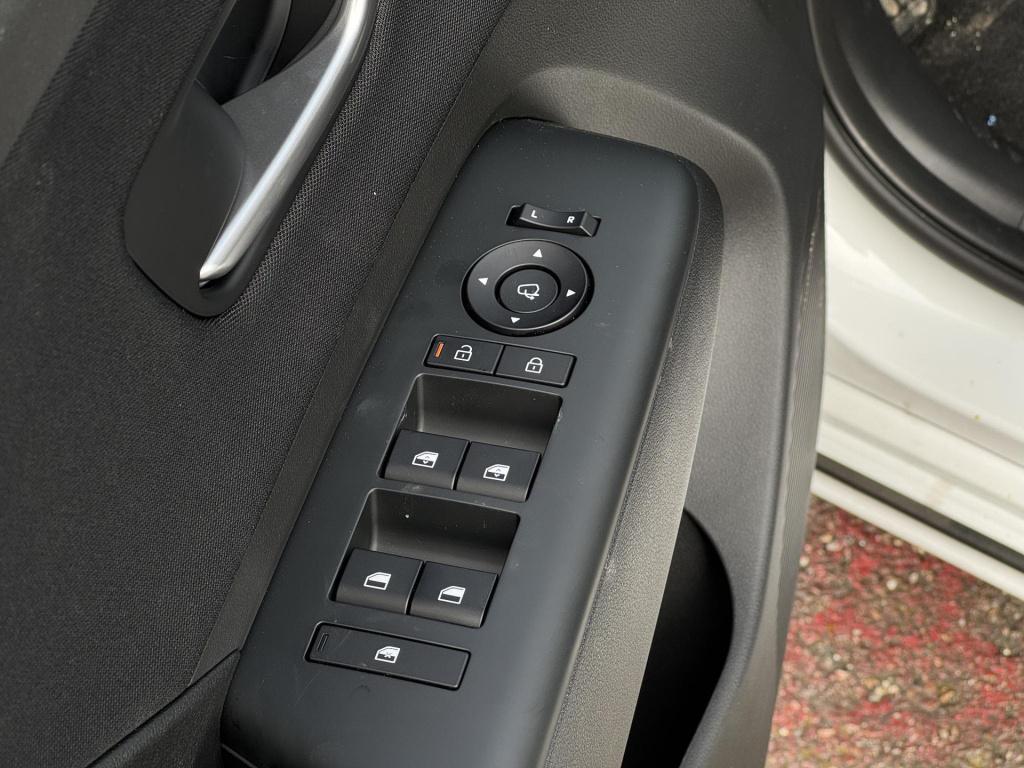 Hyundai Kona electric long range pure edition 64.8 kwh
